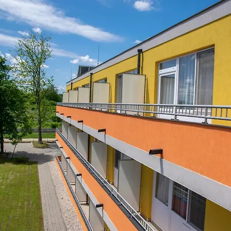 מלון Arkanum Wellness Balatonmáriafürdő