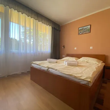 Отель Arkanum 2*