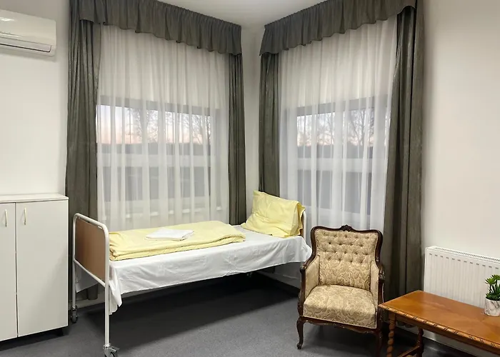 Arkanum Hotel 2*